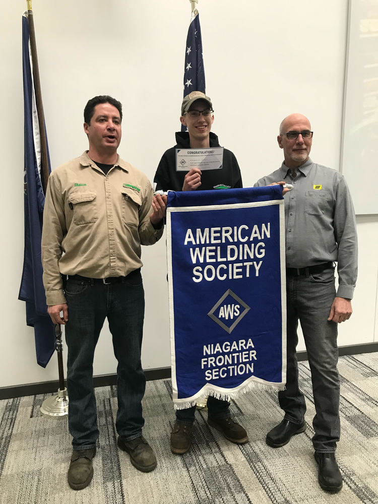 Braley is awarded prize in welding competition
