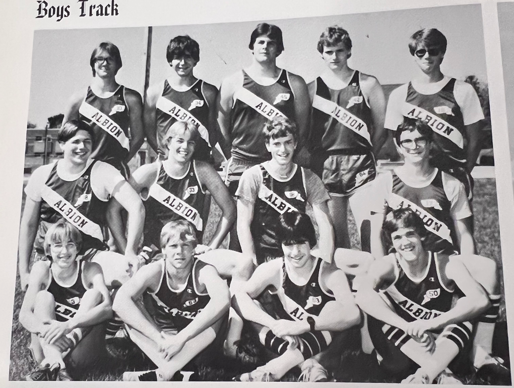 1985 boys track and field team photo