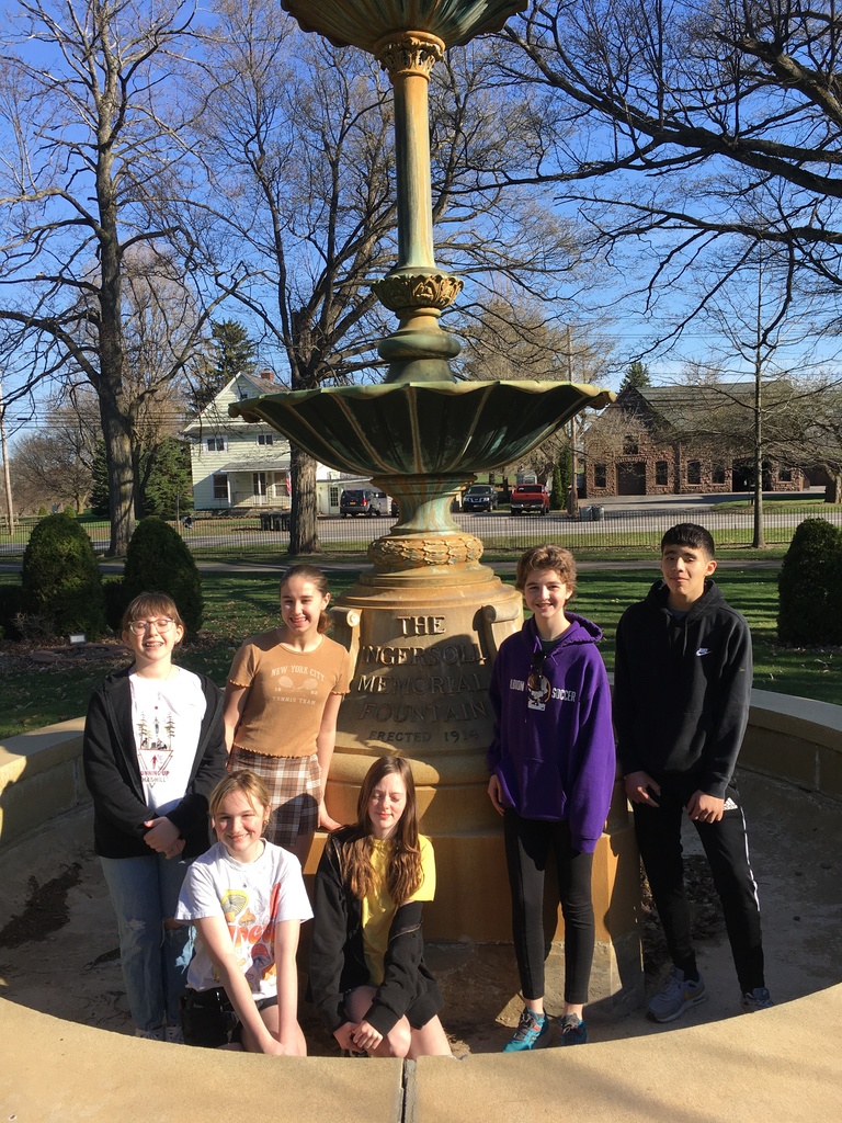 students by the Ingersoll fountain
